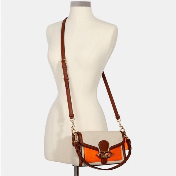 Coach Handbags - NWT Coach Jade Shoulder Bag in Natural Sunbeam